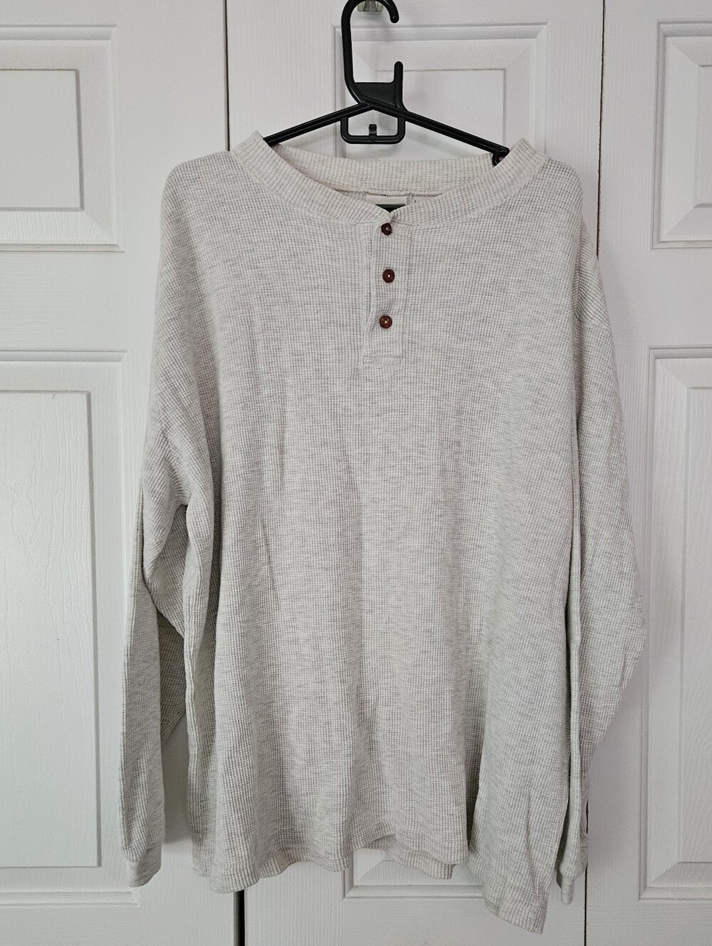 L.L. Bean Men’s Light Cream/Gray Waffle Henley